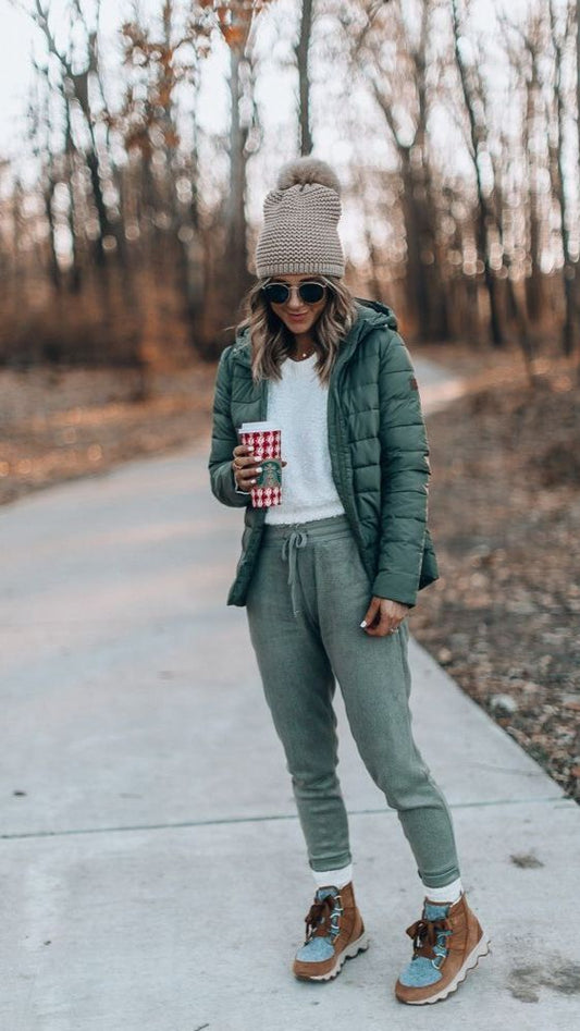 Travel in Style: How to Choose Fashionable and Functional Clothes for Your Next Adventure