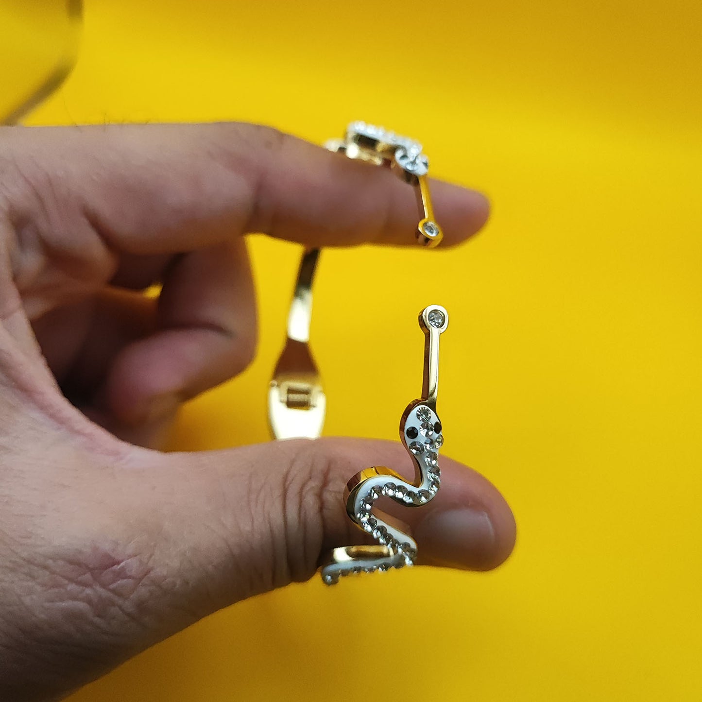 Women Gold-Plated Bangle-Style Bracelet